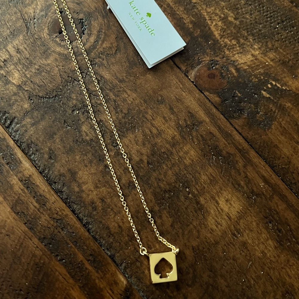NWT Kate Spade Hole Punch Spade Necklace ♠️